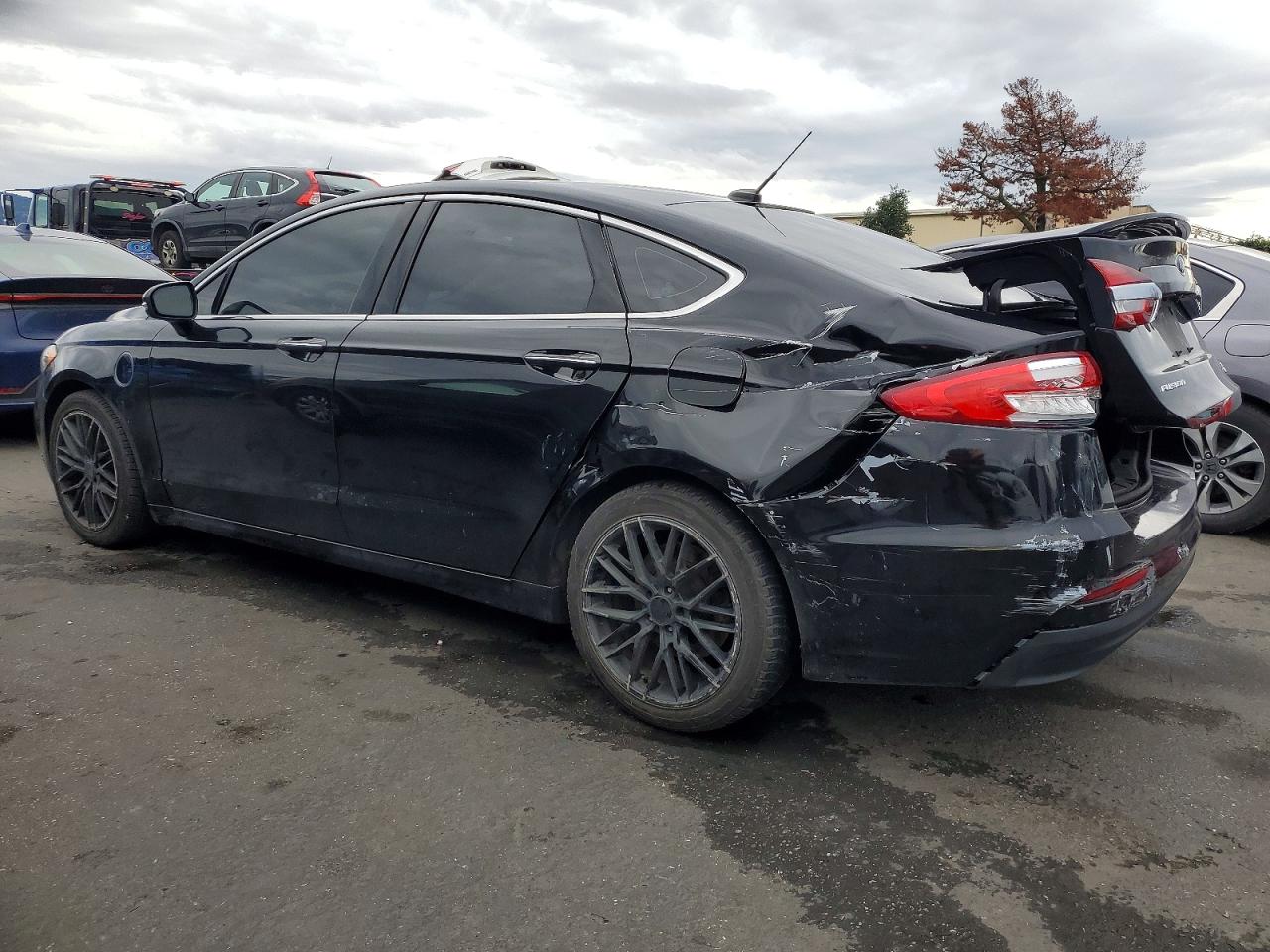 2020 FORD FUSION TITANIUM photo 2