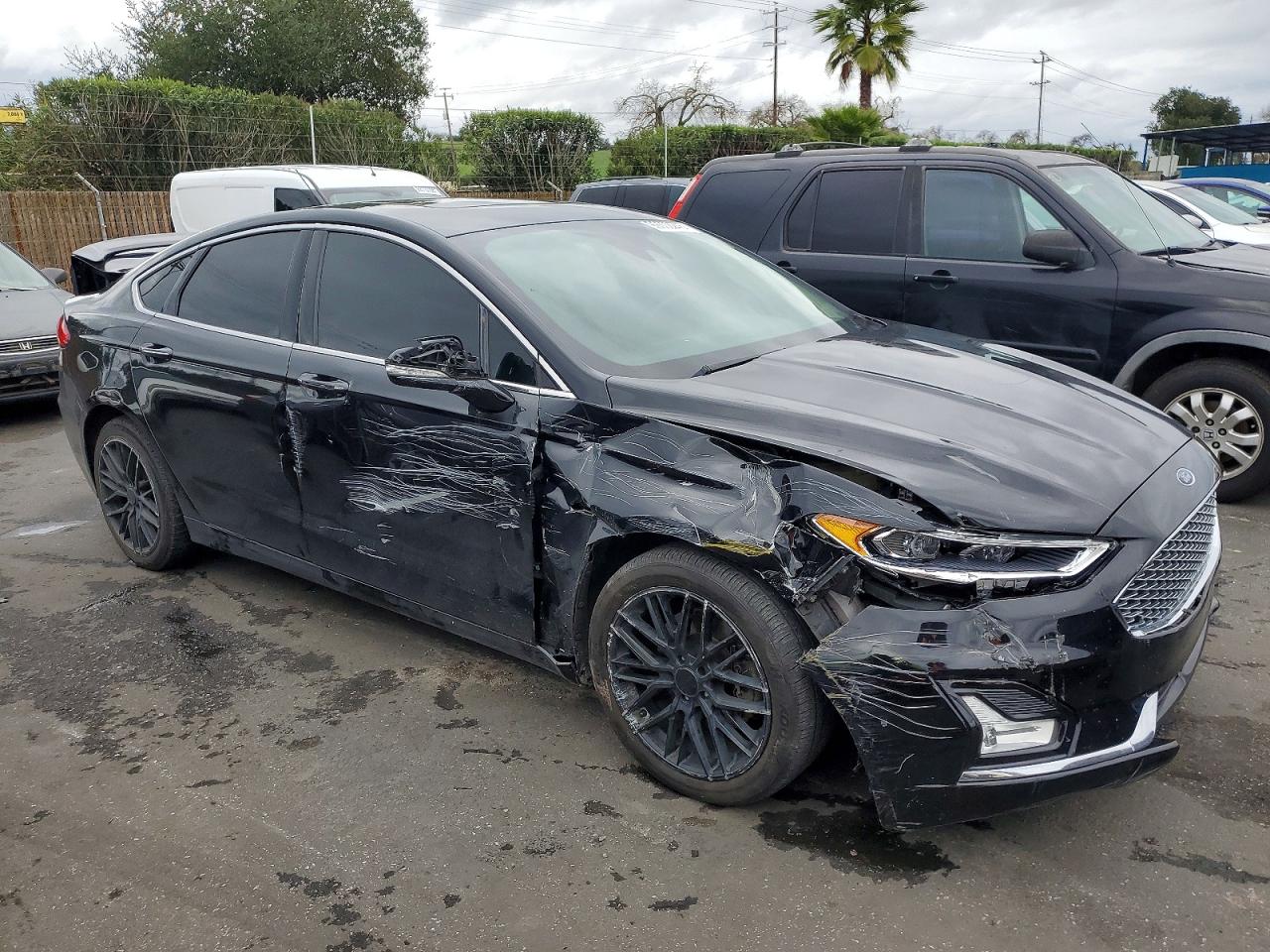 2020 FORD FUSION TITANIUM photo 4