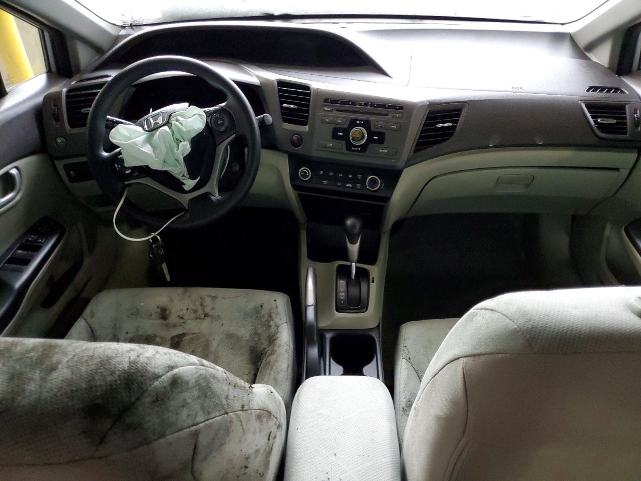 2012 HONDA CIVIC LX photo 8