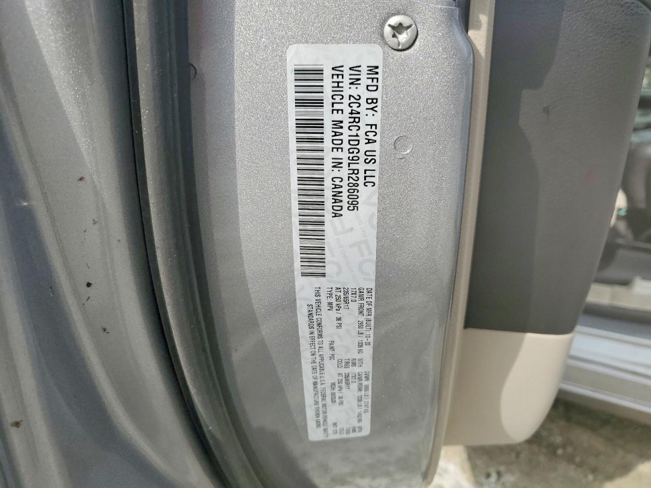 2020 CHRYSLER VOYAGER LXI photo 13