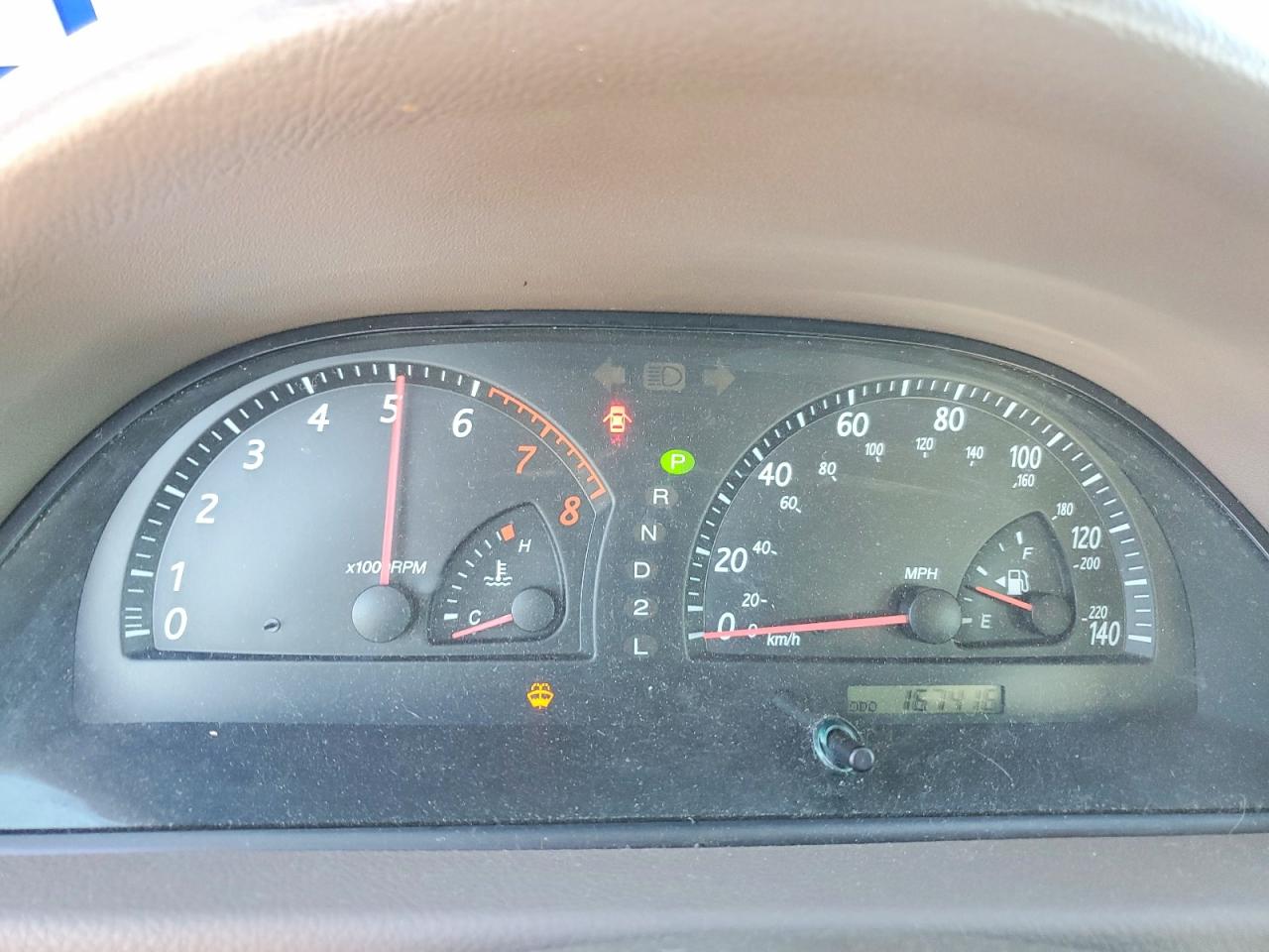 2002 TOYOTA CAMRY LE photo 9