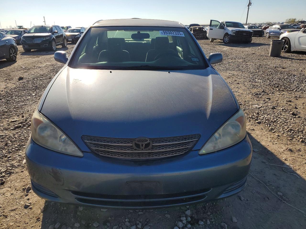 2002 TOYOTA CAMRY LE photo 5