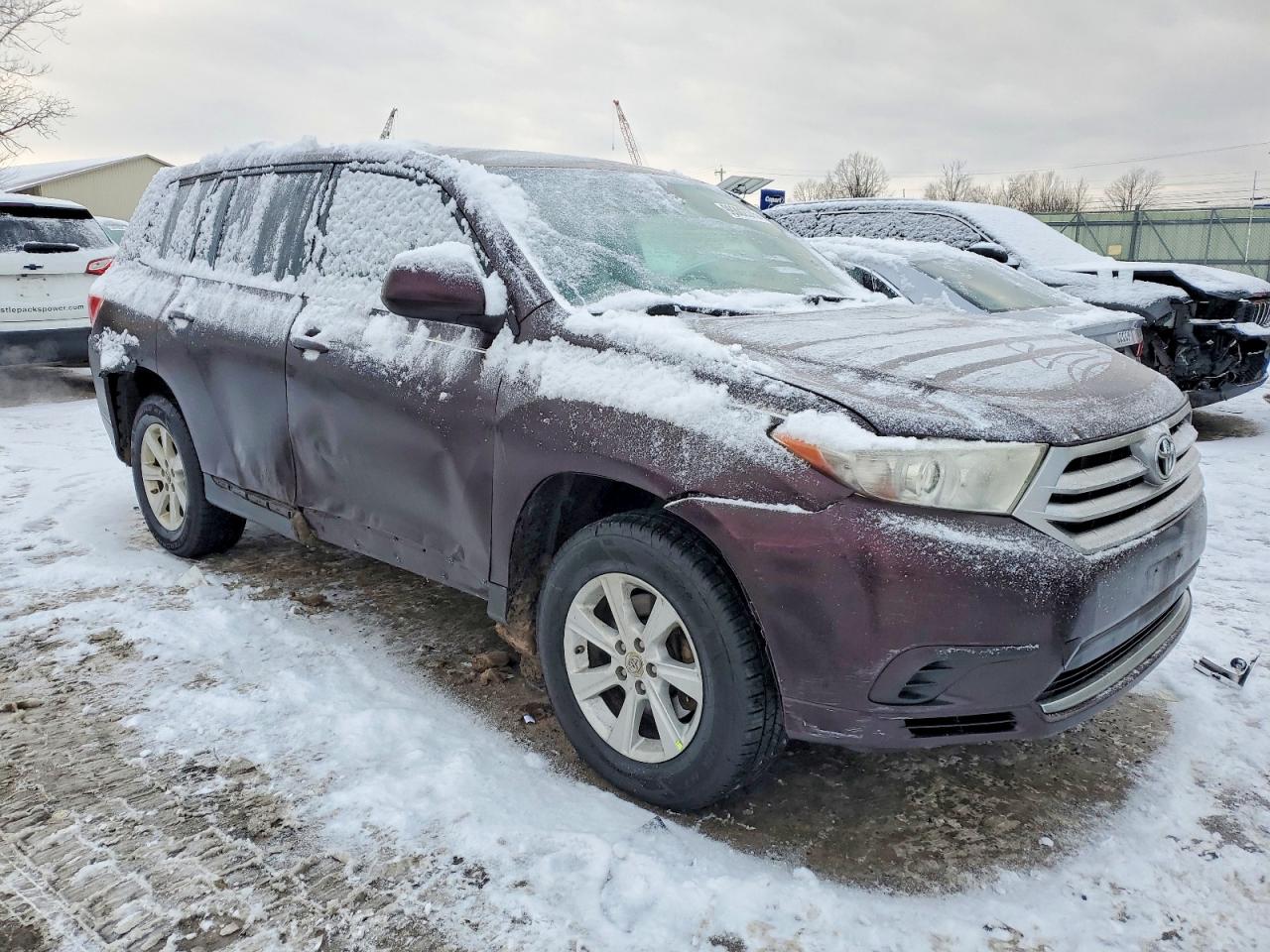 2013 TOYOTA HIGHLANDER BASE photo 4