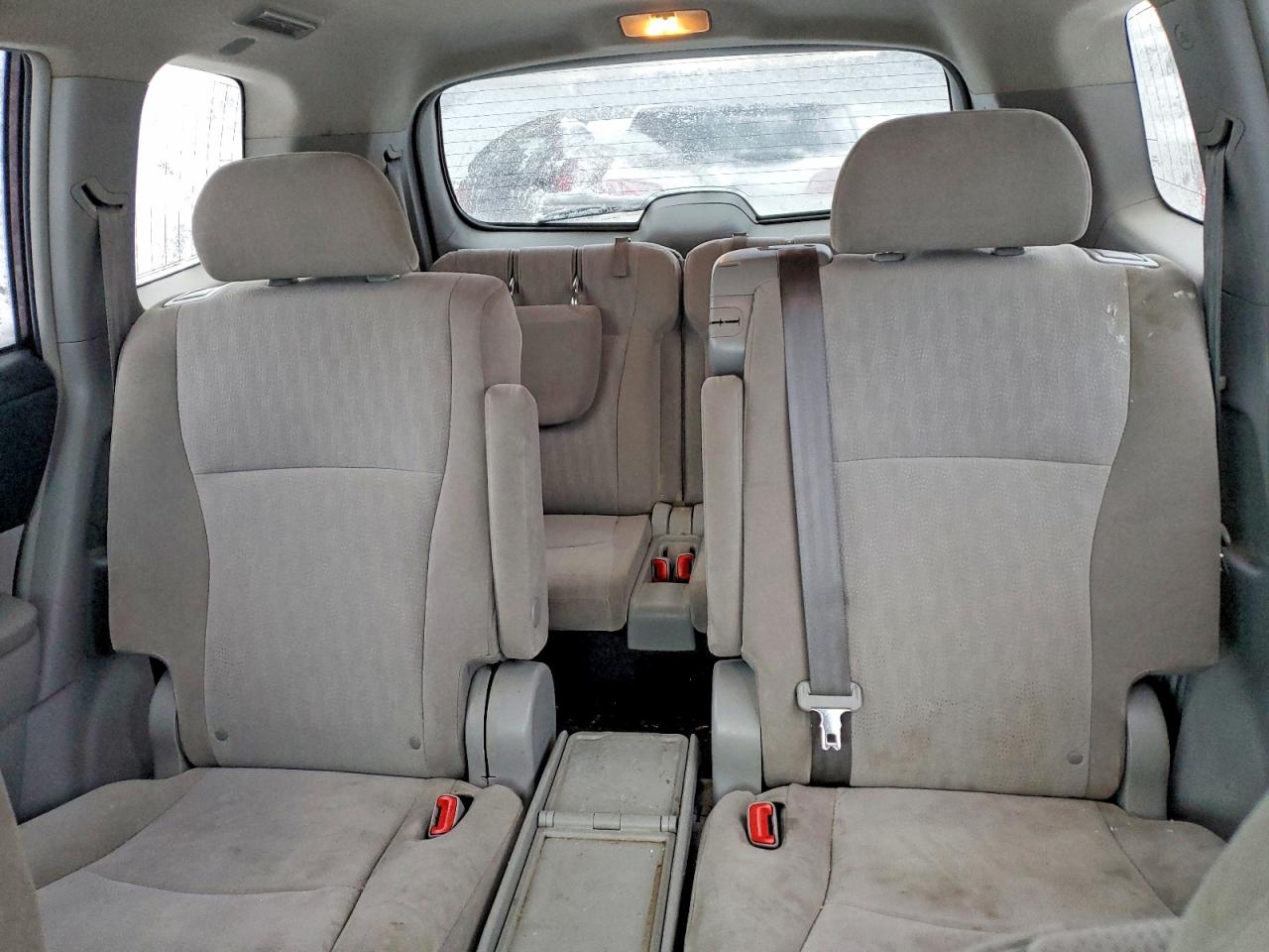 2013 TOYOTA HIGHLANDER BASE photo 10