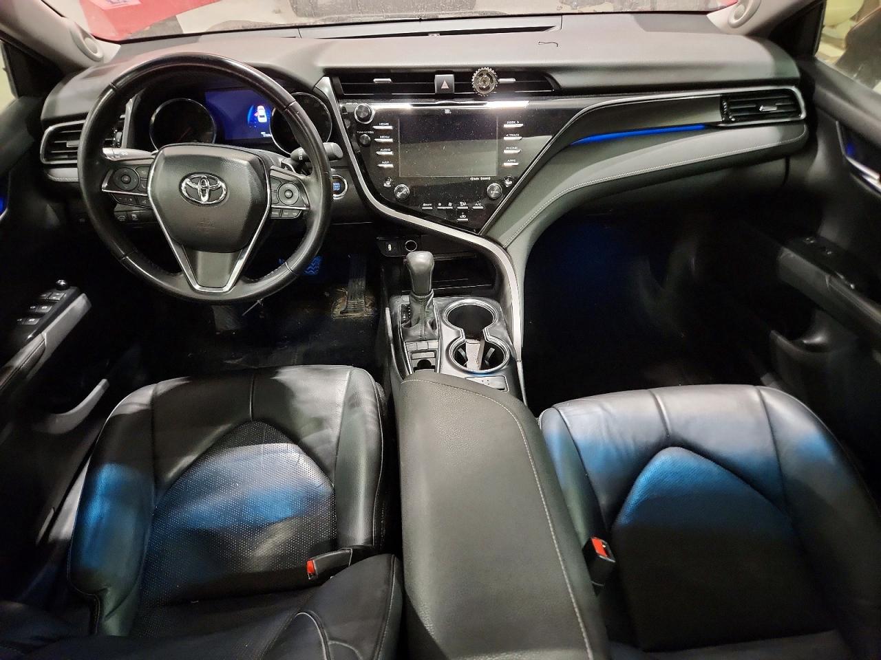 2019 TOYOTA CAMRY XSE photo 8