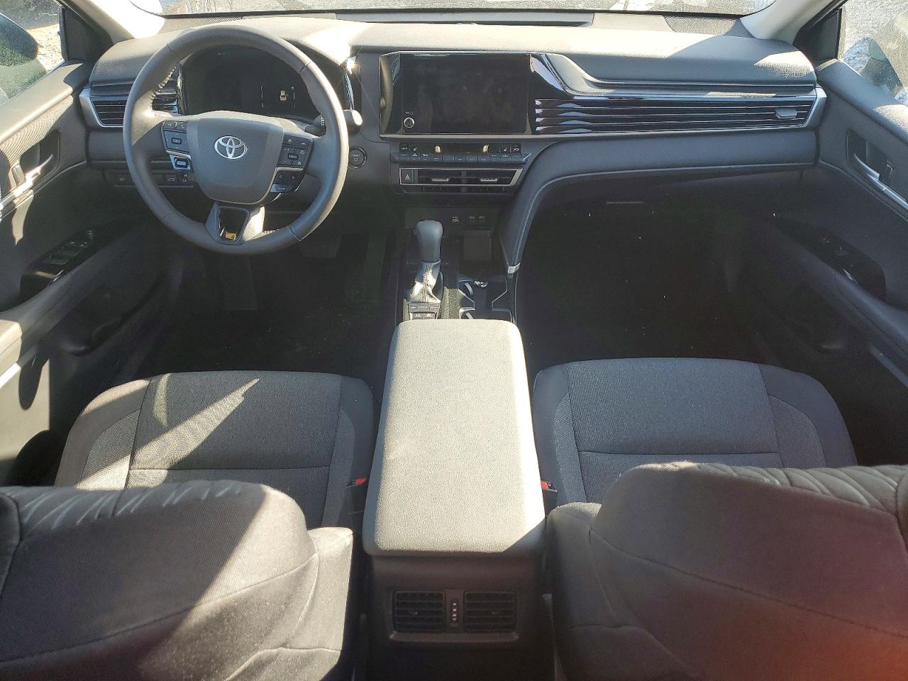 2025 TOYOTA CAMRY XSE photo 8