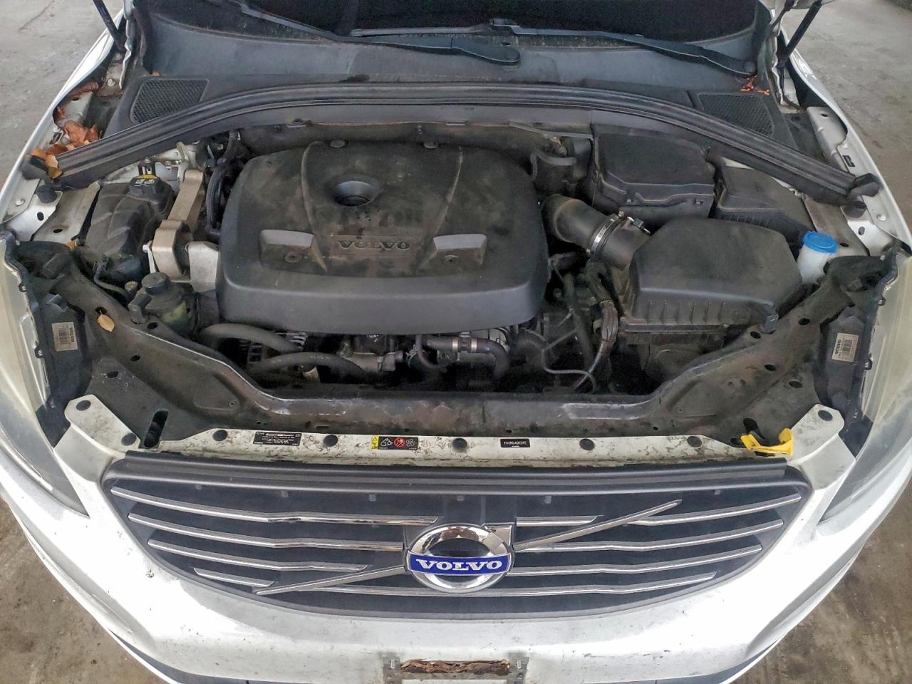 2016 VOLVO XC60 T5 photo 11