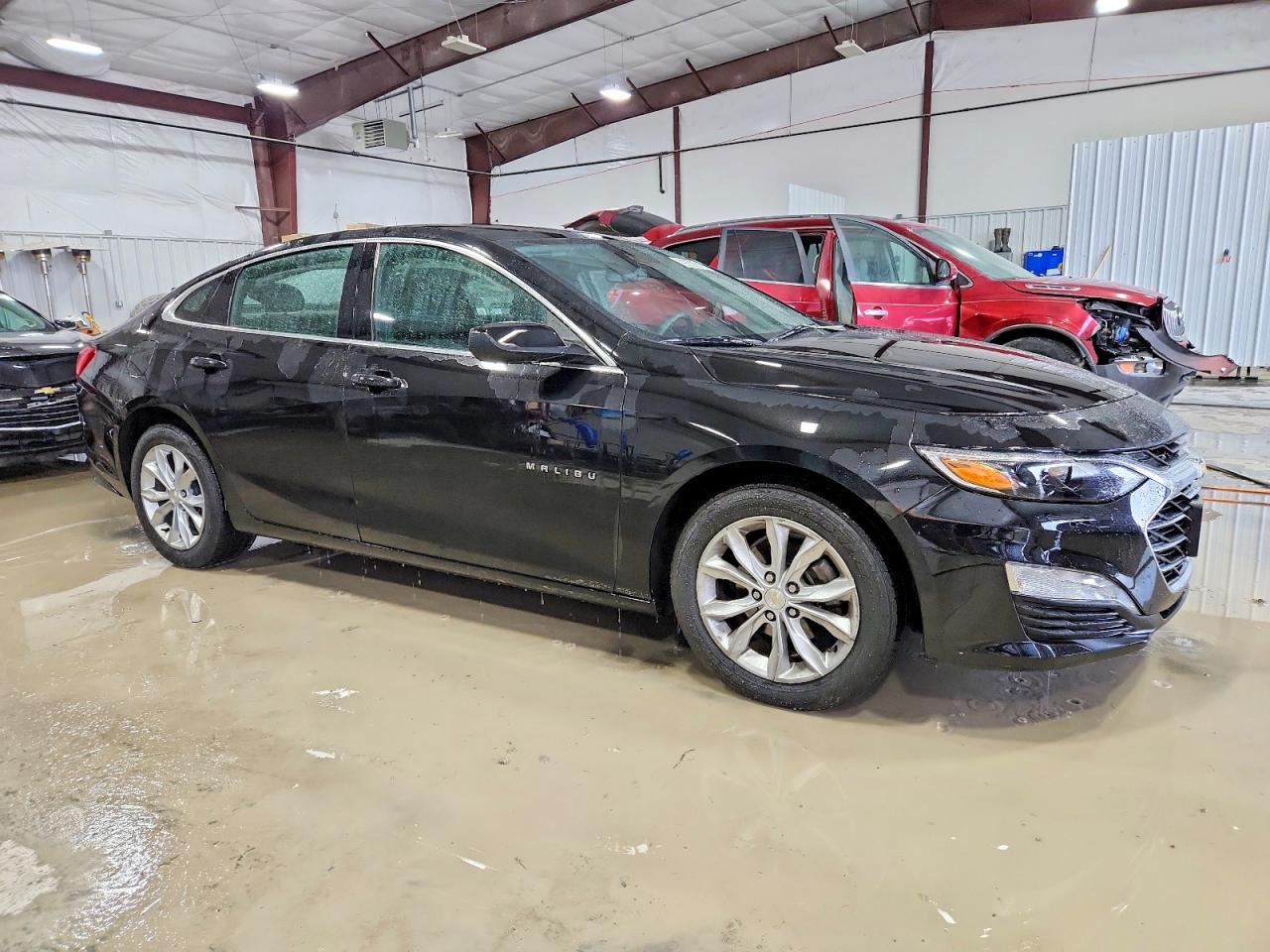 2024 CHEVROLET MALIBU LT photo 4