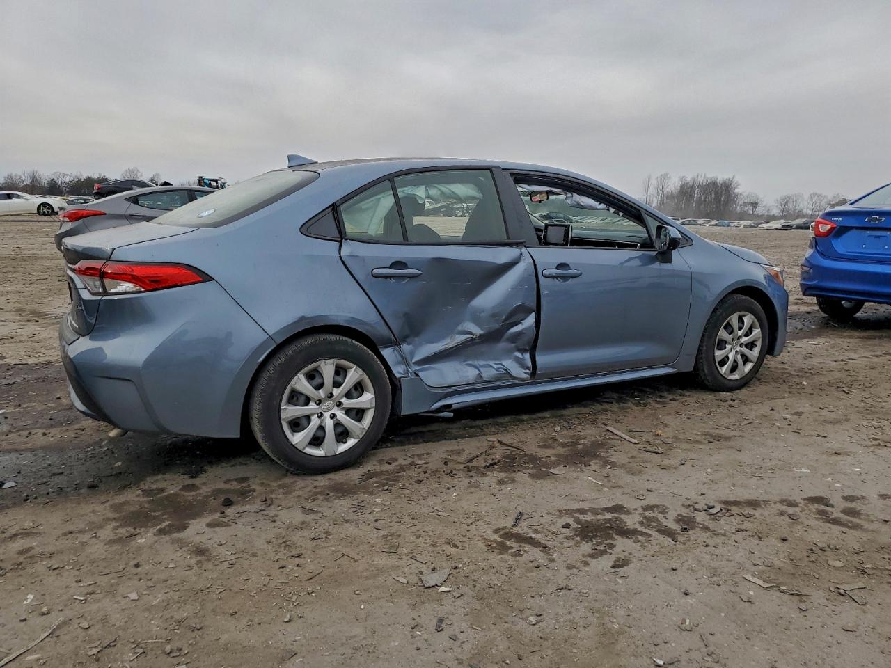 2020 TOYOTA COROLLA LE photo 3