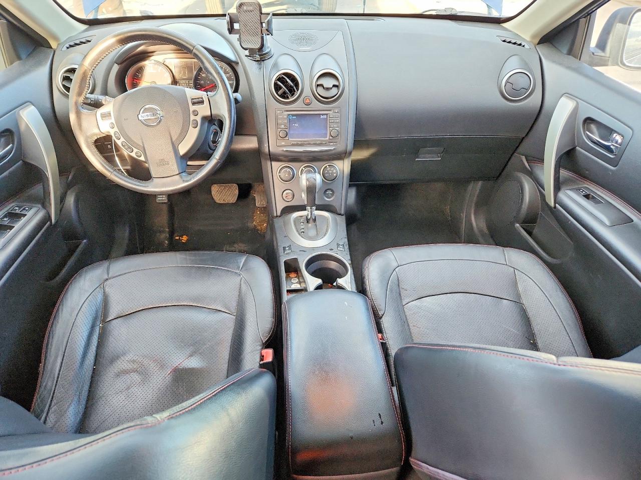 2011 NISSAN ROGUE S photo 8