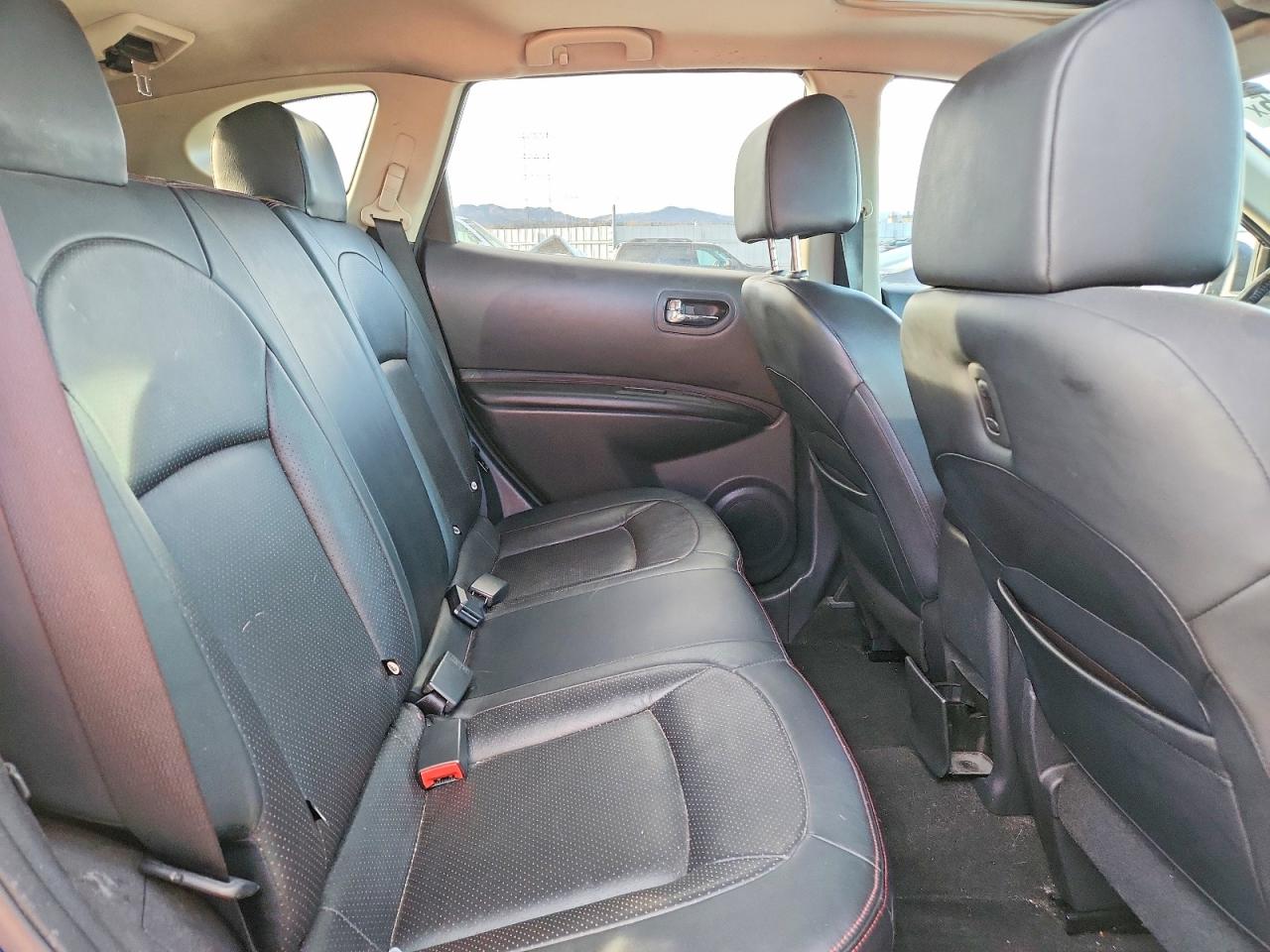 2011 NISSAN ROGUE S photo 11