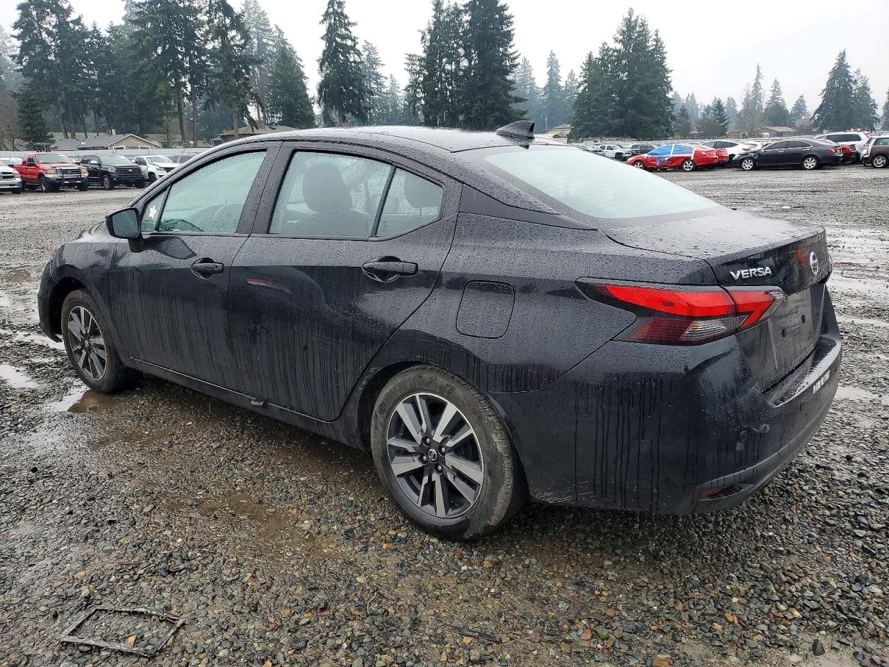 2021 NISSAN VERSA SV photo 2