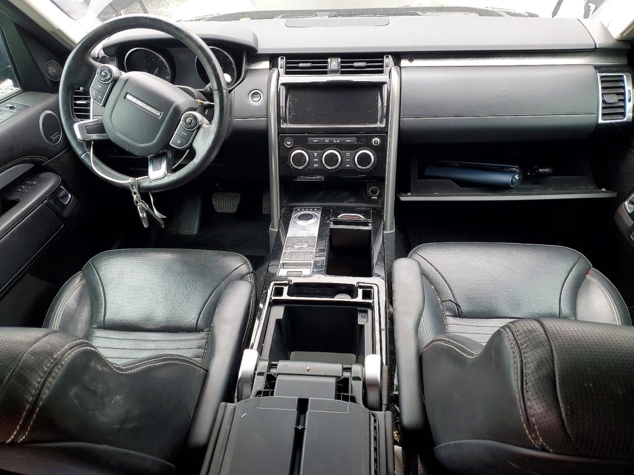 2017 LAND ROVER DISCOVERY FIRST EDITION photo 8