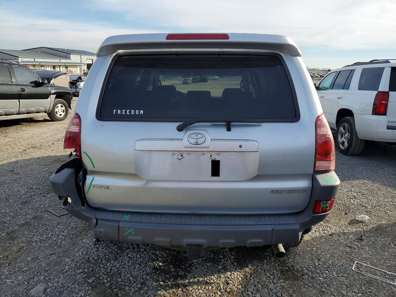 2003 TOYOTA 4RUNNER SR5 photo 11