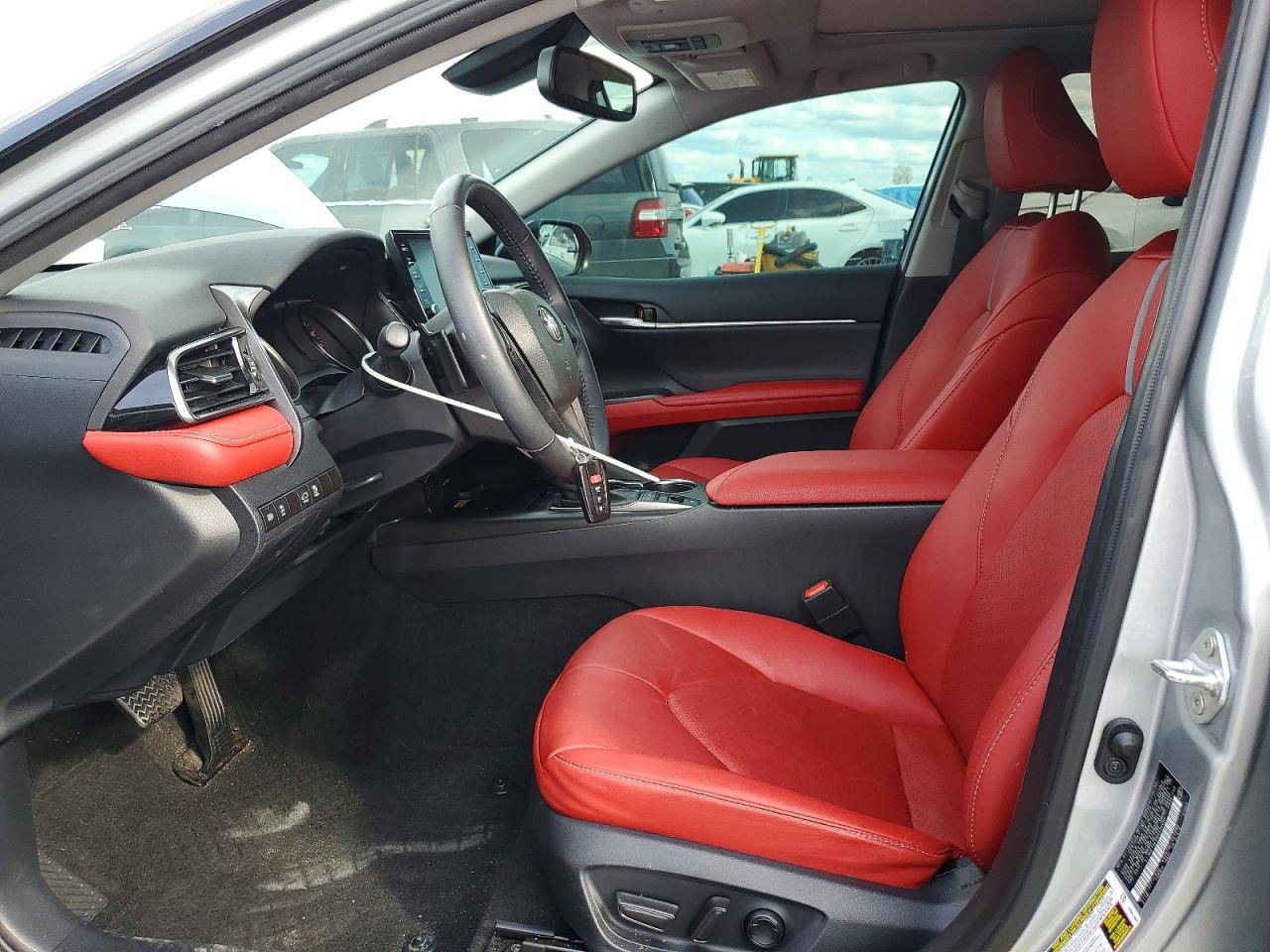 2024 TOYOTA CAMRY XSE photo 7