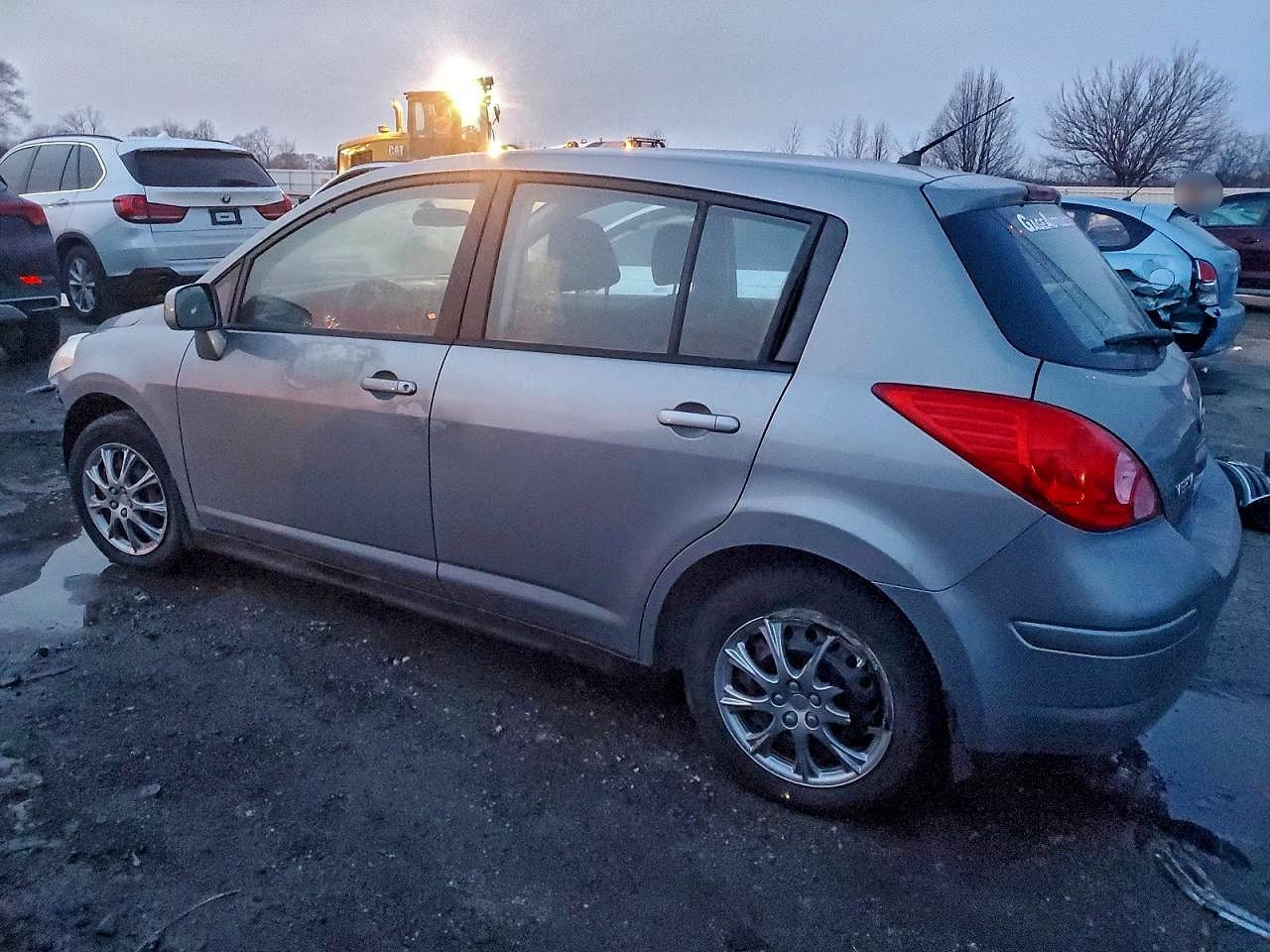 2012 NISSAN VERSA S photo 2