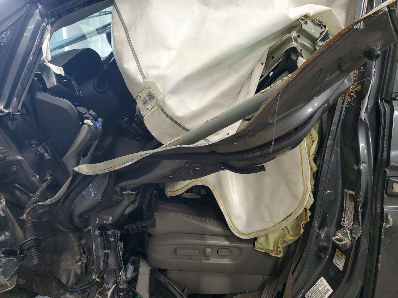 2012 HONDA ODYSSEY EXL photo 13