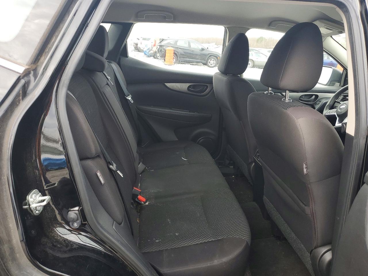 2020 NISSAN ROGUE SPORT S photo 10
