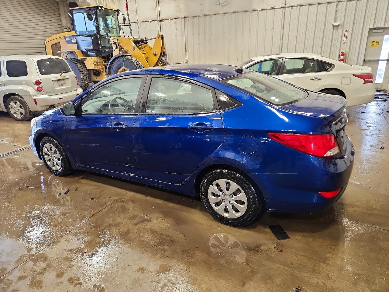 2015 HYUNDAI ACCENT GLS photo 2