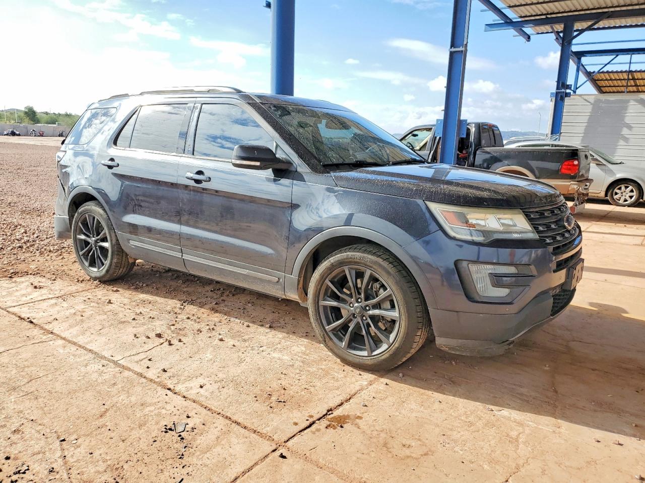 2017 FORD EXPLORER XLT photo 7