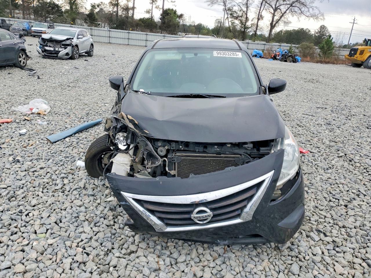 2018 NISSAN VERSA S photo 5