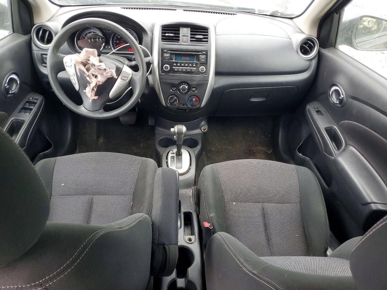 2018 NISSAN VERSA S photo 8