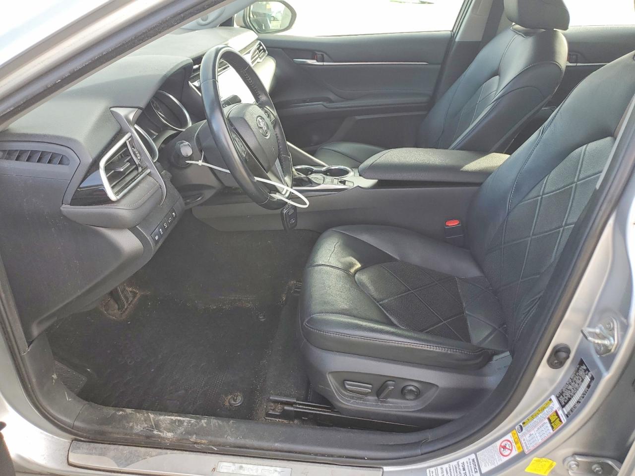 2018 TOYOTA CAMRY L photo 7