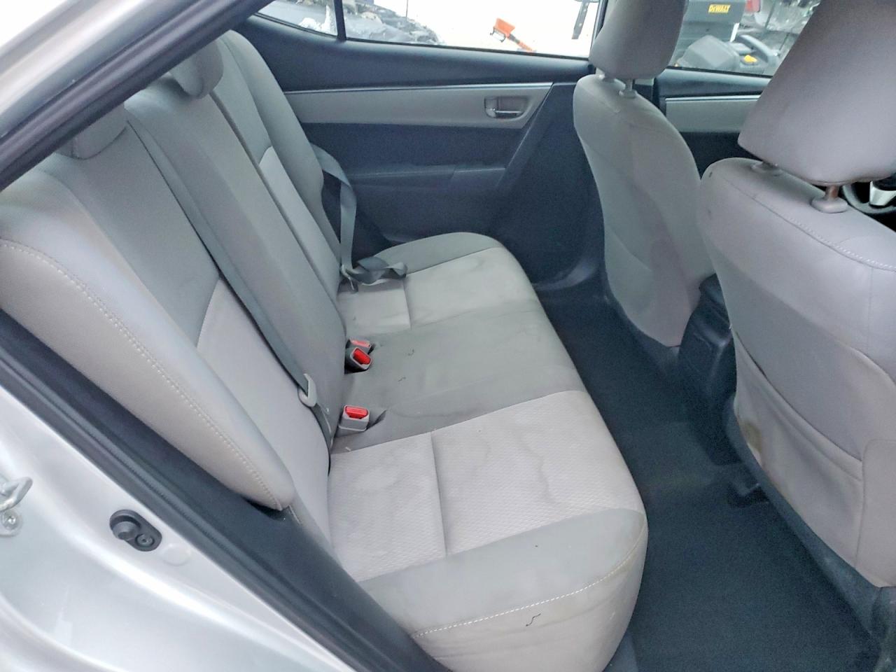 2014 TOYOTA COROLLA L photo 28