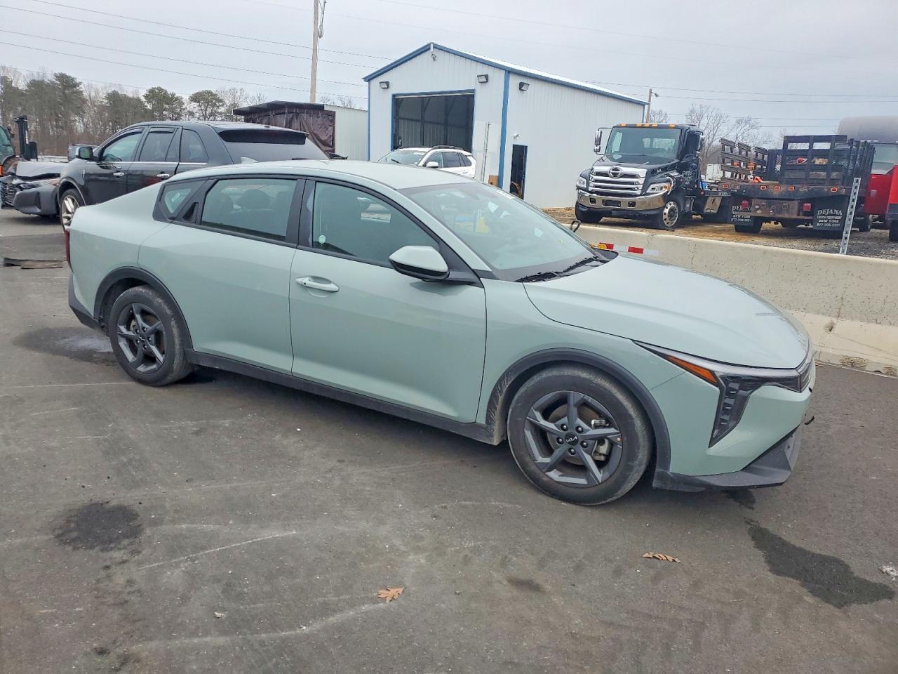 2025 KIA K4 LX photo 4