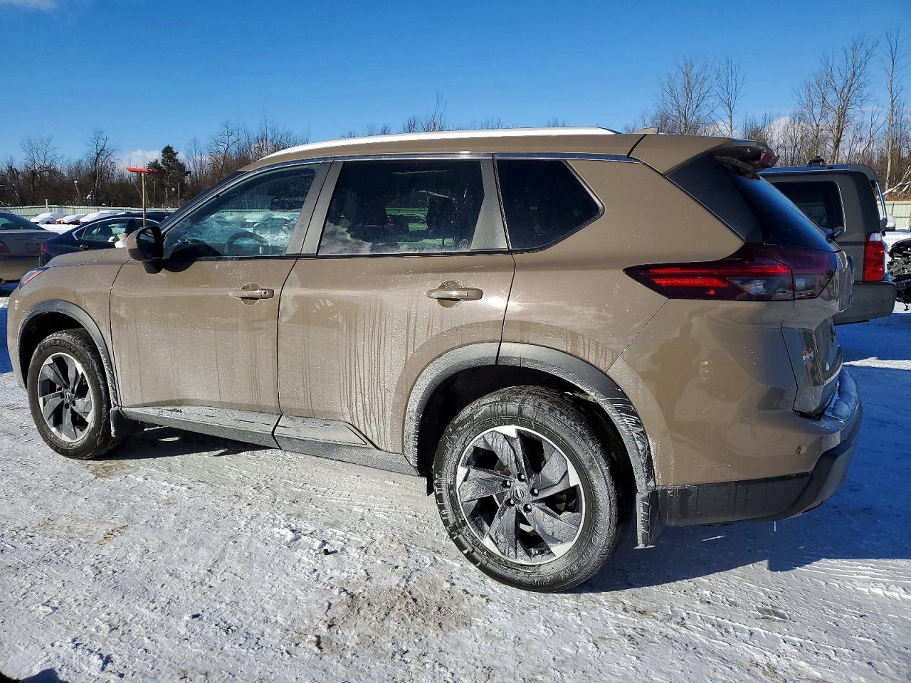 2024 NISSAN ROGUE SV photo 2