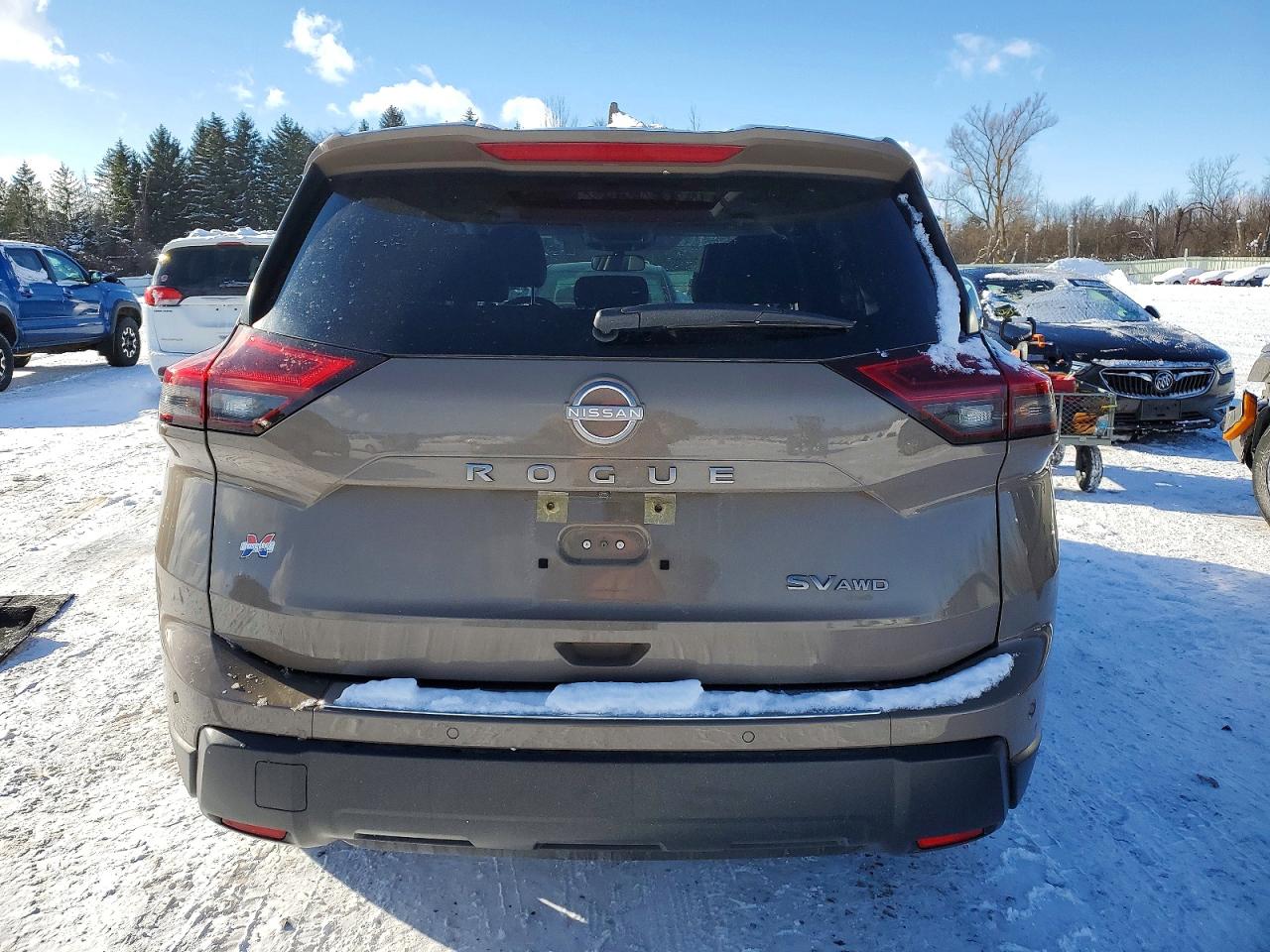 2024 NISSAN ROGUE SV photo 6