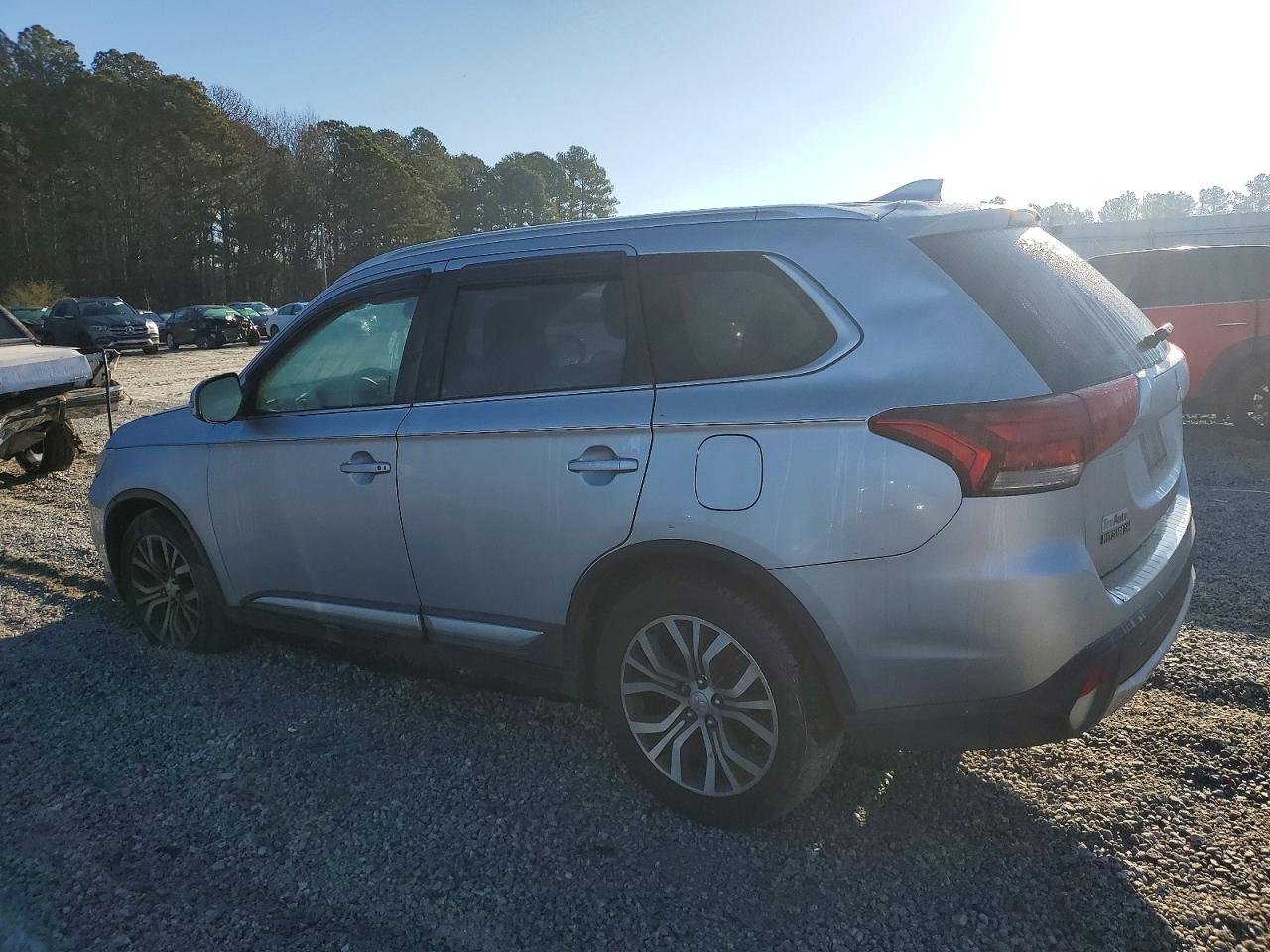 2017 MITSUBISHI OUTLANDER SE photo 2