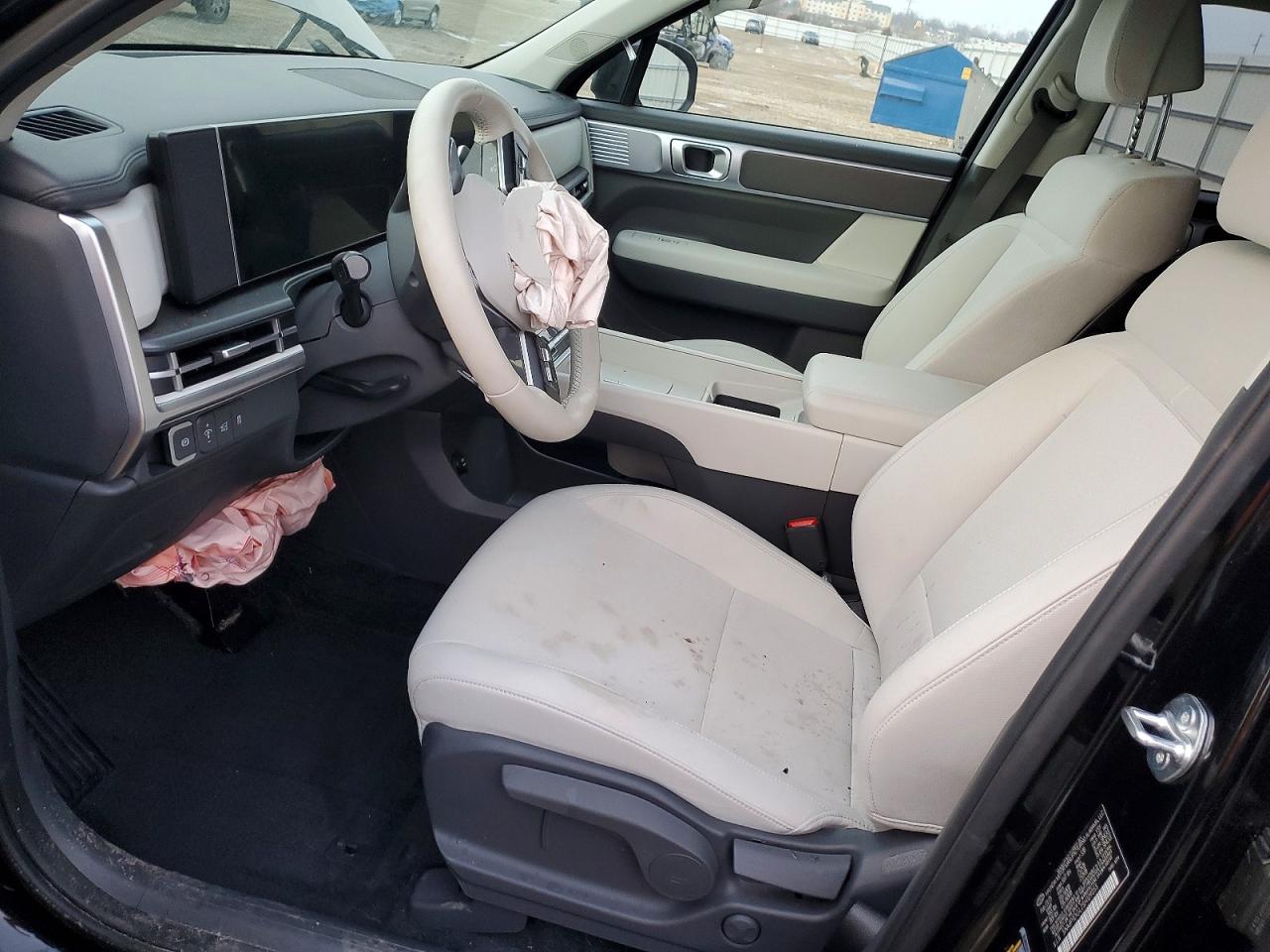 2025 HYUNDAI SANTA FE SE photo 25