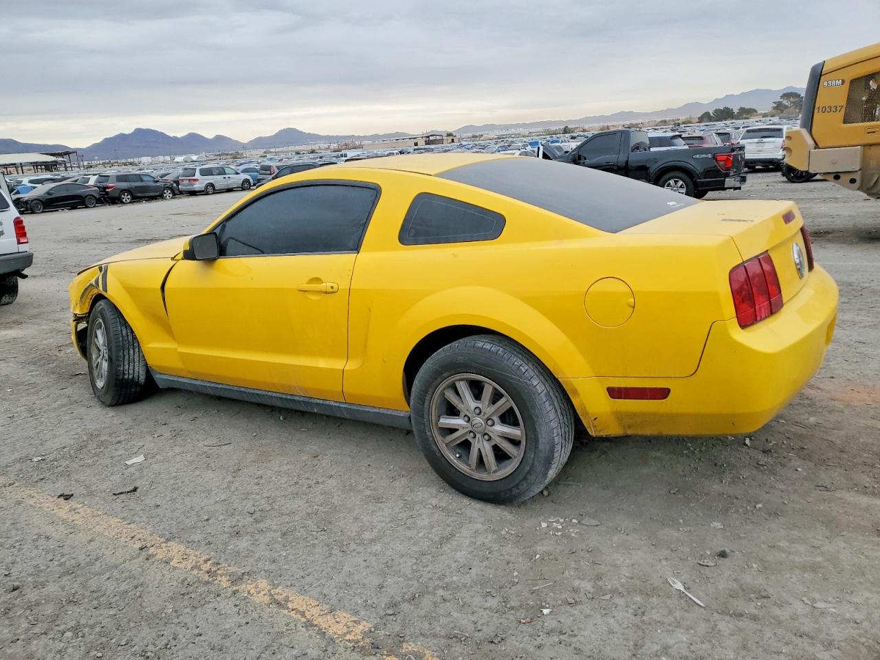 2006 FORD MUSTANG photo 2