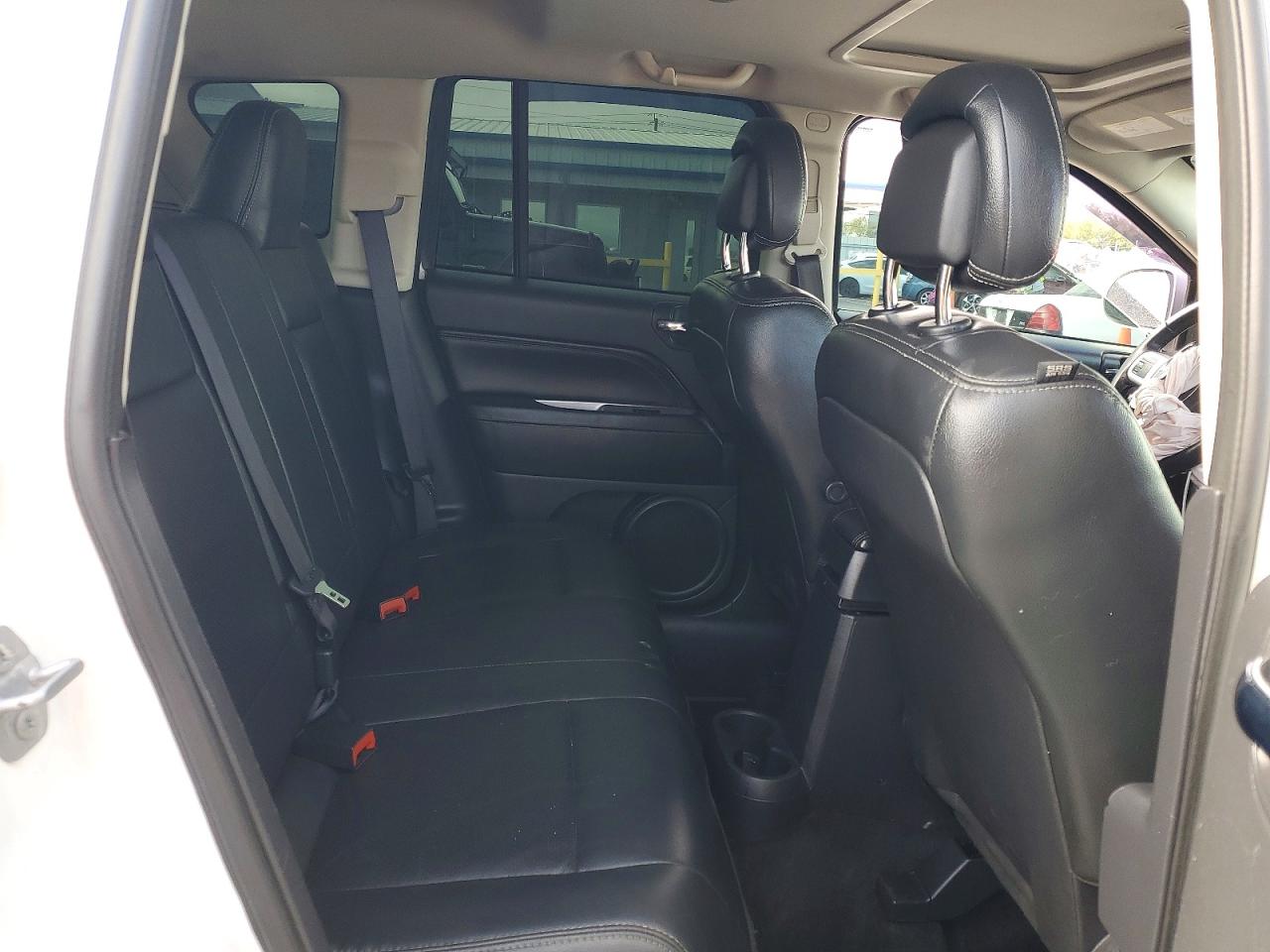 2017 JEEP COMPASS LATITUDE photo 11
