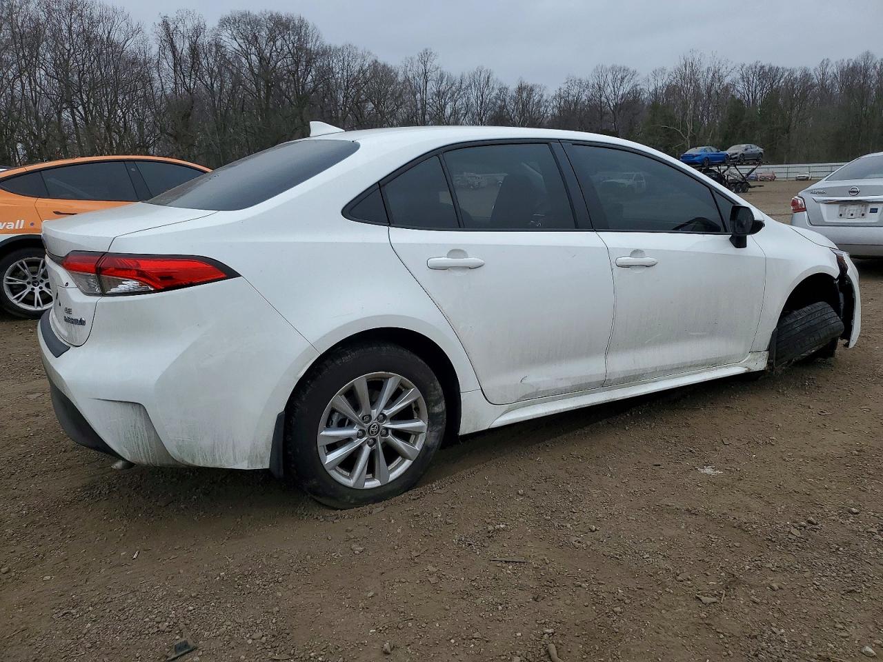 2023 TOYOTA COROLLA photo 3