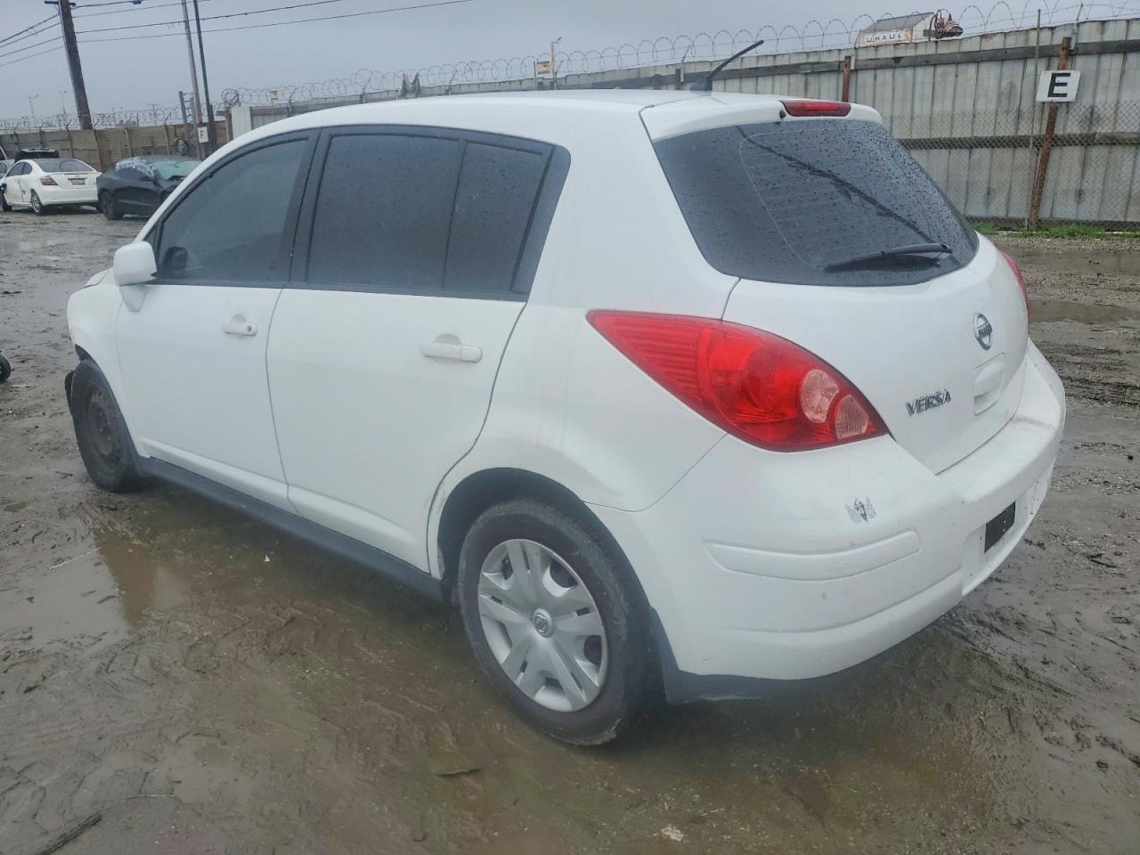 2012 NISSAN VERSA S photo 2
