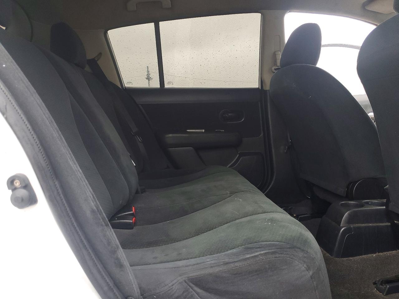 2012 NISSAN VERSA S photo 11