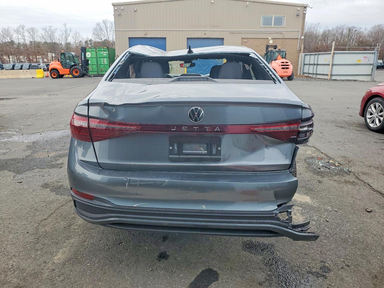 2025 VOLKSWAGEN JETTA SPORT photo 6