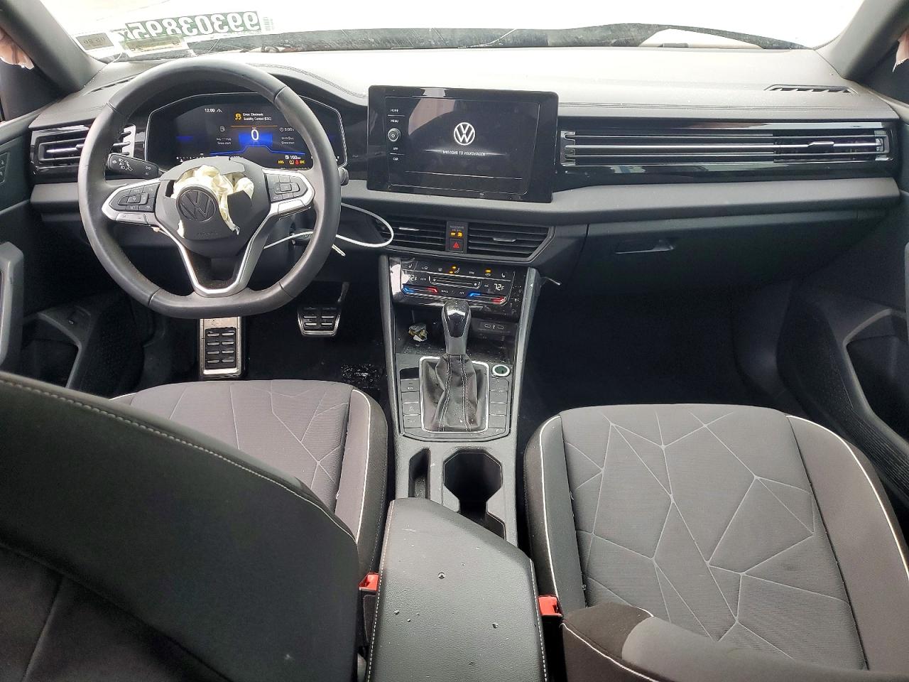 2025 VOLKSWAGEN JETTA SPORT photo 8
