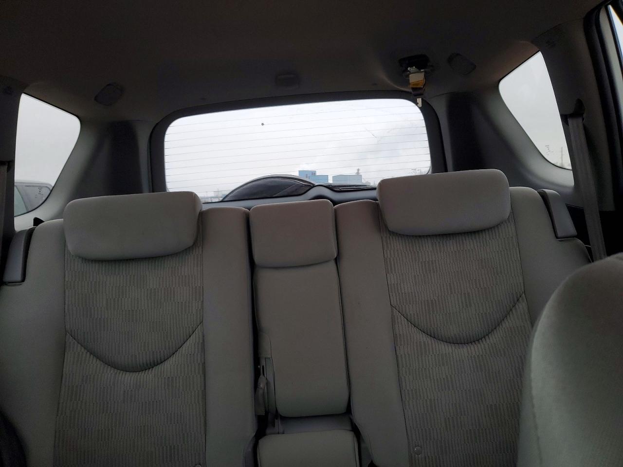 2010 TOYOTA RAV4 photo 10