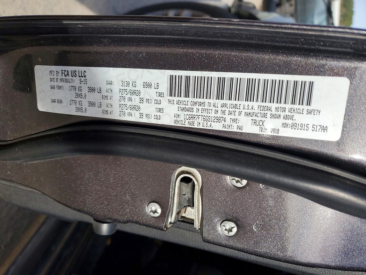 2016 RAM 1500 ST photo 12