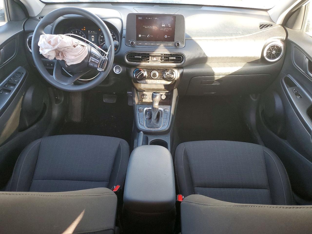 2022 HYUNDAI KONA SEL photo 8