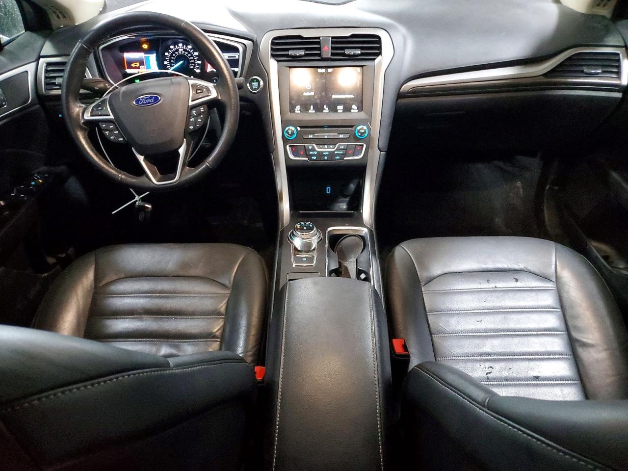 2017 FORD FUSION SE photo 8