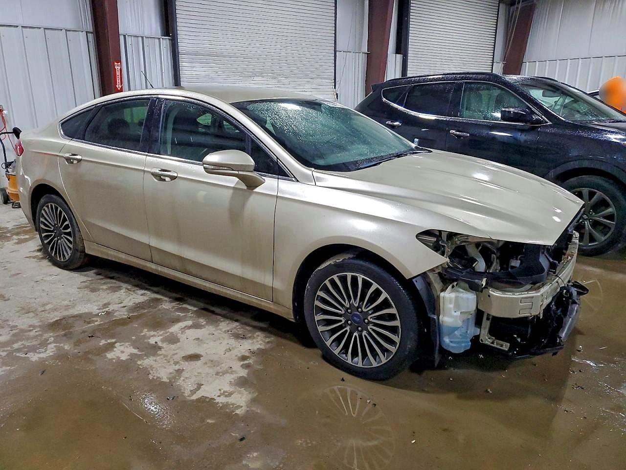 2017 FORD FUSION SE photo 4