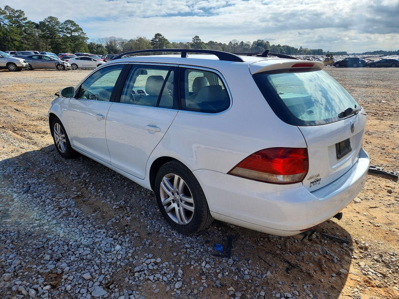 2014 VOLKSWAGEN JETTA TDI photo 2