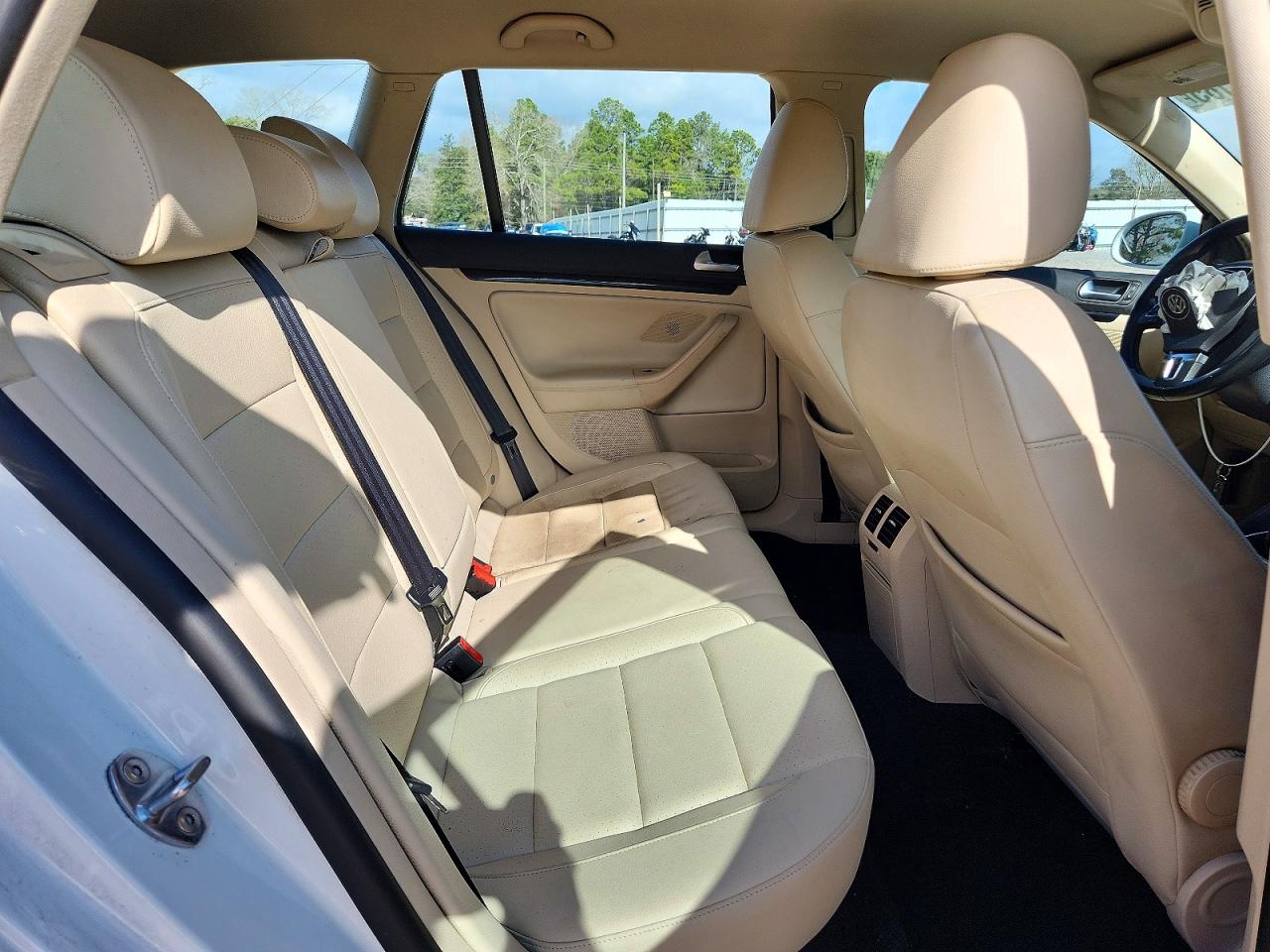 2014 VOLKSWAGEN JETTA TDI photo 11