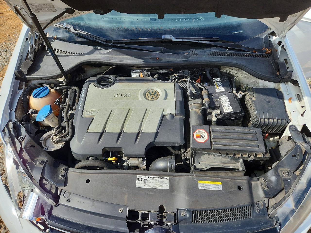 2014 VOLKSWAGEN JETTA TDI photo 12