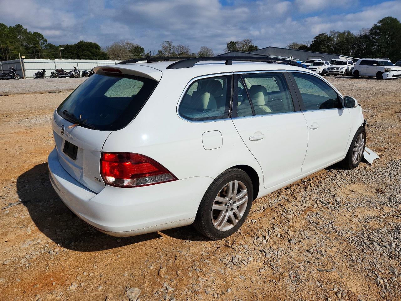 2014 VOLKSWAGEN JETTA TDI photo 3