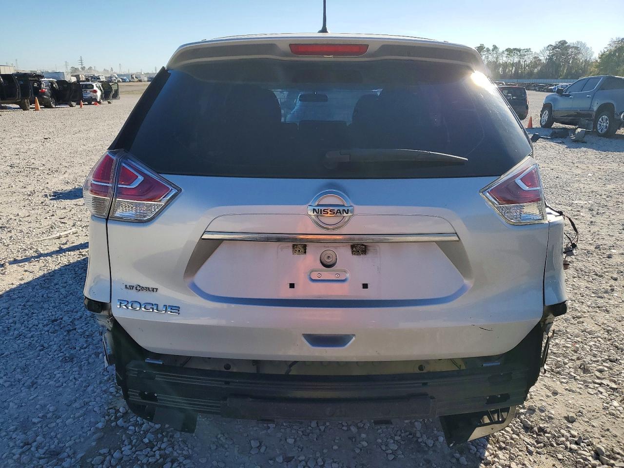 2016 NISSAN ROGUE S photo 6